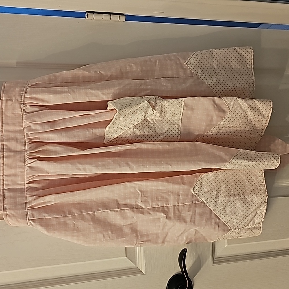 Apron - Picture 2 of 4